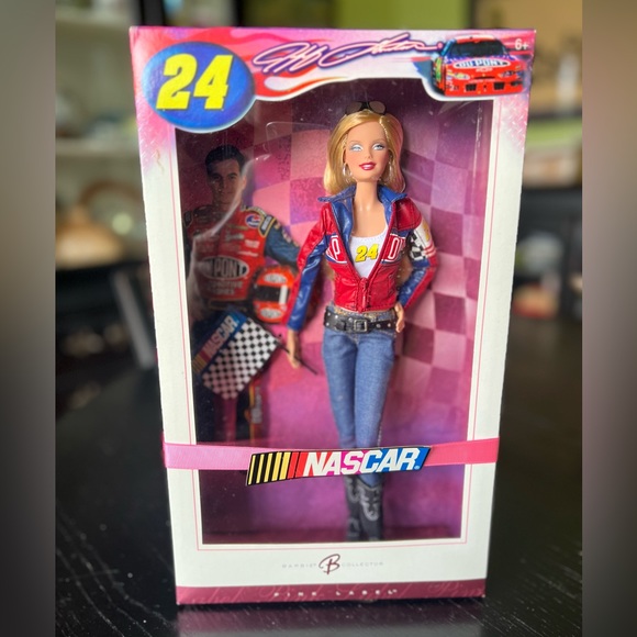 Jeff Gordon Barbie, 2006 - Picture 4 of 6